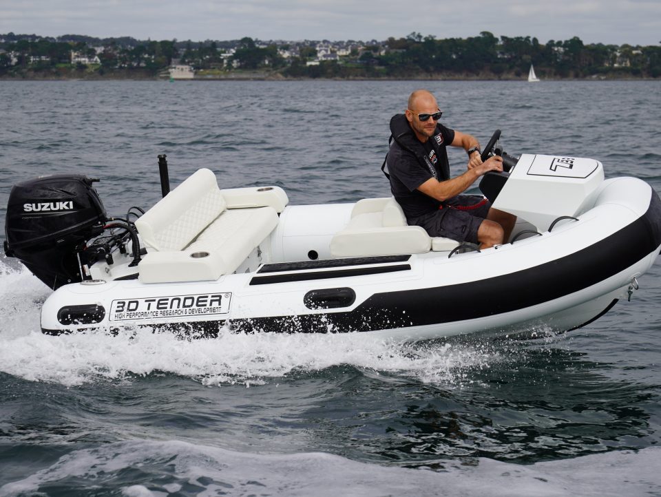 27 ANNEXES SEMI-RIGIDES ALUMINIUM 104 T33 1120 dsc03245.jpg