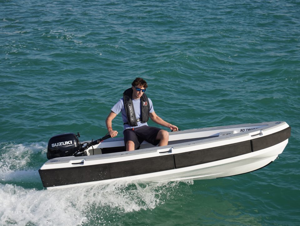 27 ANNEXES SEMI-RIGIDES ALUMINIUM 105 REEF CARBON 1188 dsc04947.jpg