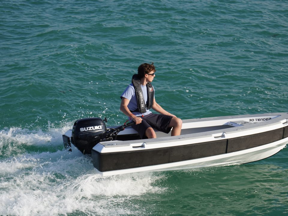 27 ANNEXES SEMI-RIGIDES ALUMINIUM 105 REEF CARBON 1189 dsc04948.jpg