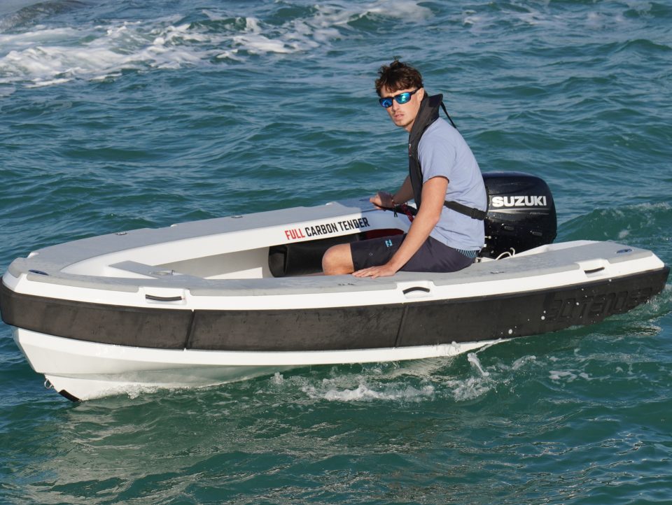 27 ANNEXES SEMI-RIGIDES ALUMINIUM 105 REEF CARBON 1246 dsc04964 v2.jpg