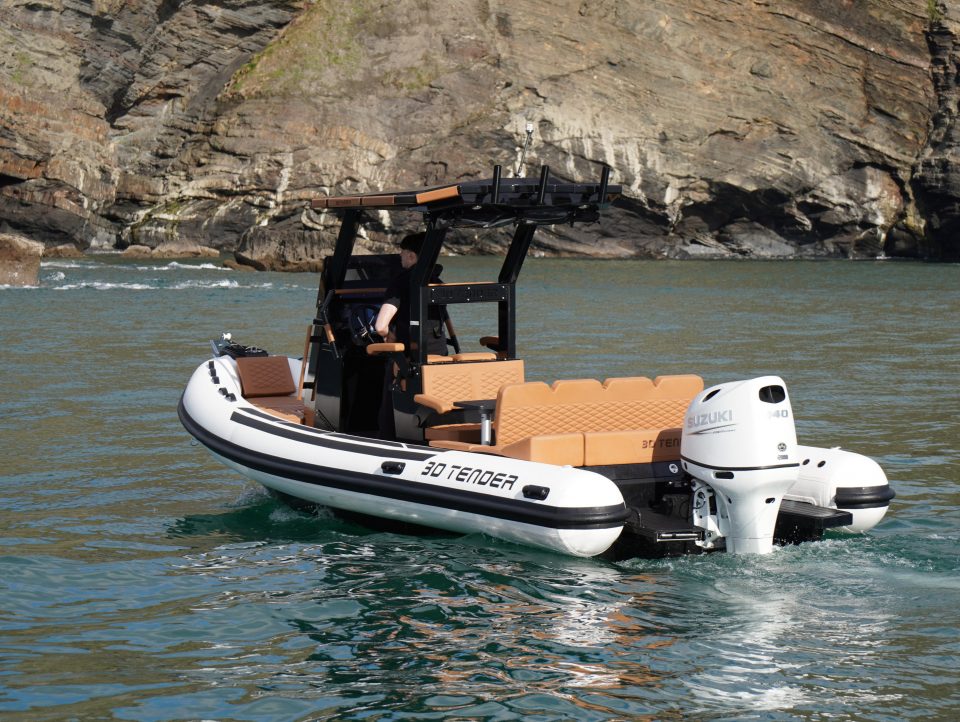 4 SEMI-RIGIDE 100 ODYSSEY 903 dsc00003.jpg