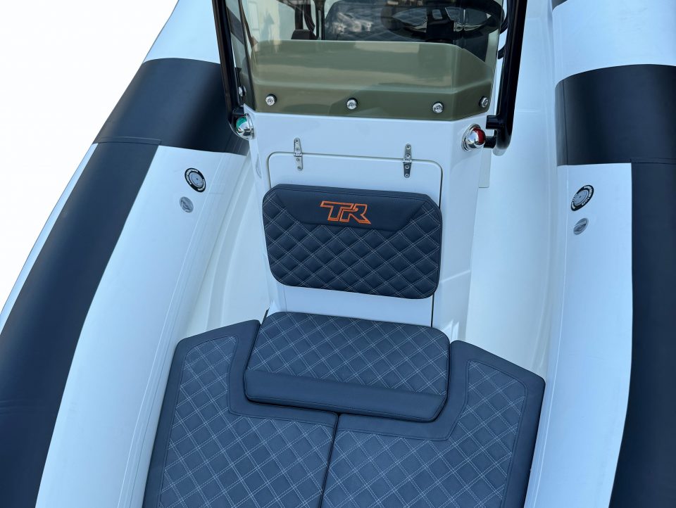 4 SEMI-RIGIDE 103 TR6 1109 tr-6-detail-01.jpg