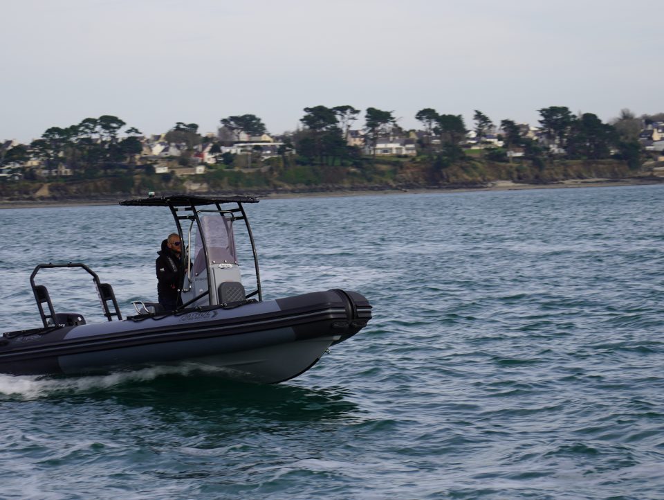 4 SEMI-RIGIDE 5 PATROL  8 PATROL 550  795 o-11.jpg